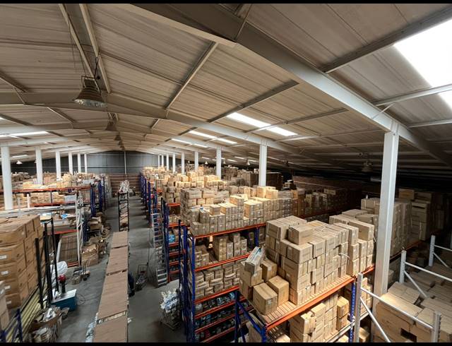 3,000M² SHOWROOM TO LET IN DALPARK